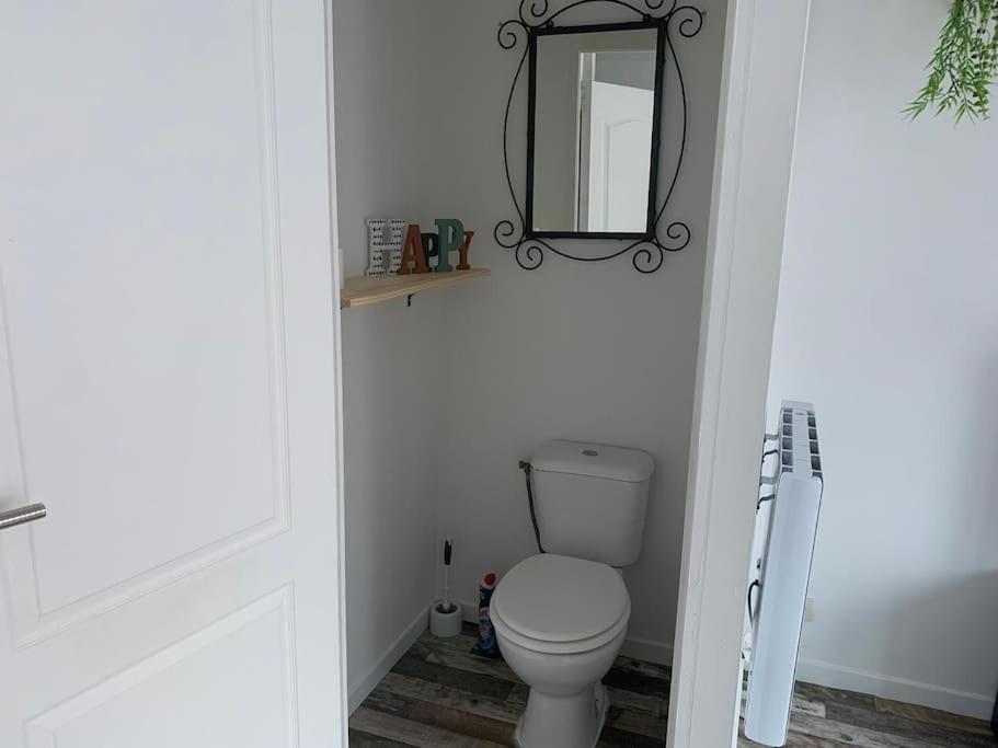 Appartement Avec Cours Gien Eksteriør bilde