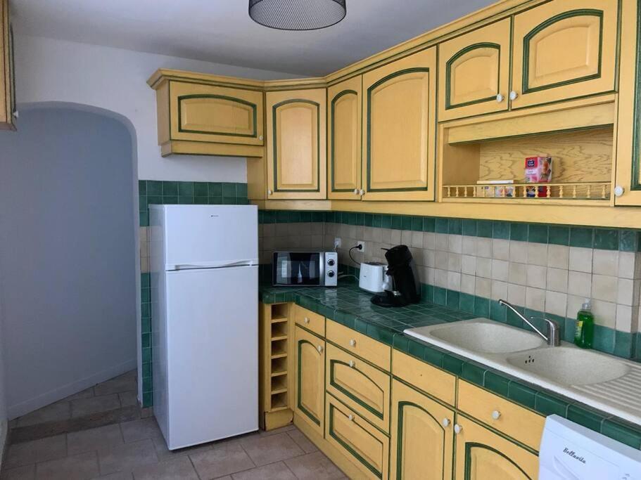 Appartement Avec Cours Gien Eksteriør bilde