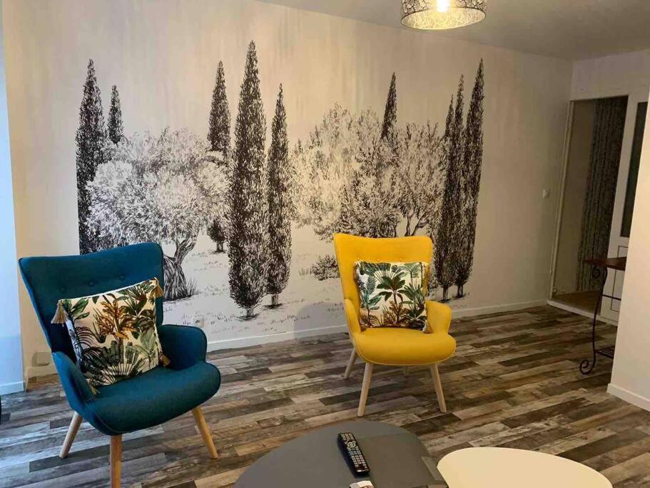 Appartement Avec Cours Gien Eksteriør bilde